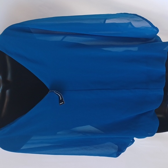 Express Blue  Sheer line Crepe Blouse, elastic waist - Picture 4 of 9